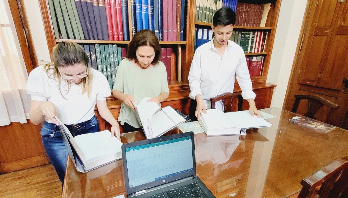 Puesta en valor: La Curia Eclesiástica de Salta organizó y digitalizó su patrimonio bibliográfico con ayuda de becarios y egresados de UCASAL