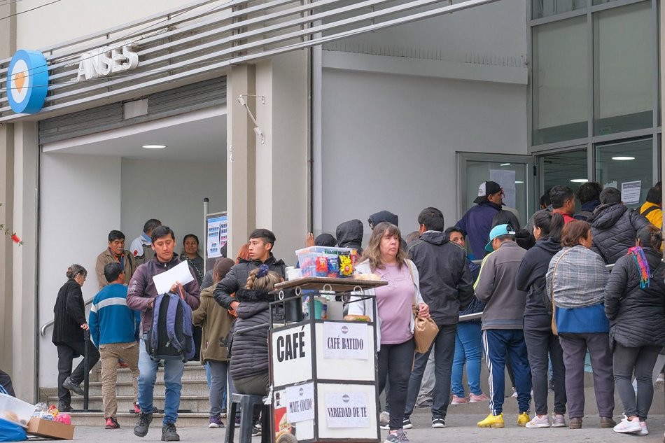 Causa de las pensiones truchas en Salta: un diputado, gerentes de hospitales y médicos entre los 15 imputados