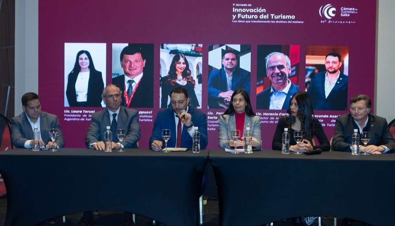 UCASAL acompañó la 1.ª Jornada de Innovación y Futuro del Turismo