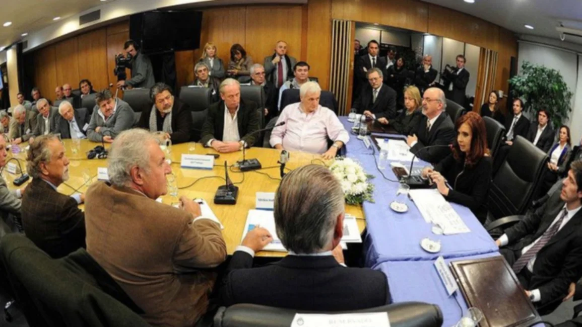 Hoy podría subir el salario mínimo en la Argentina