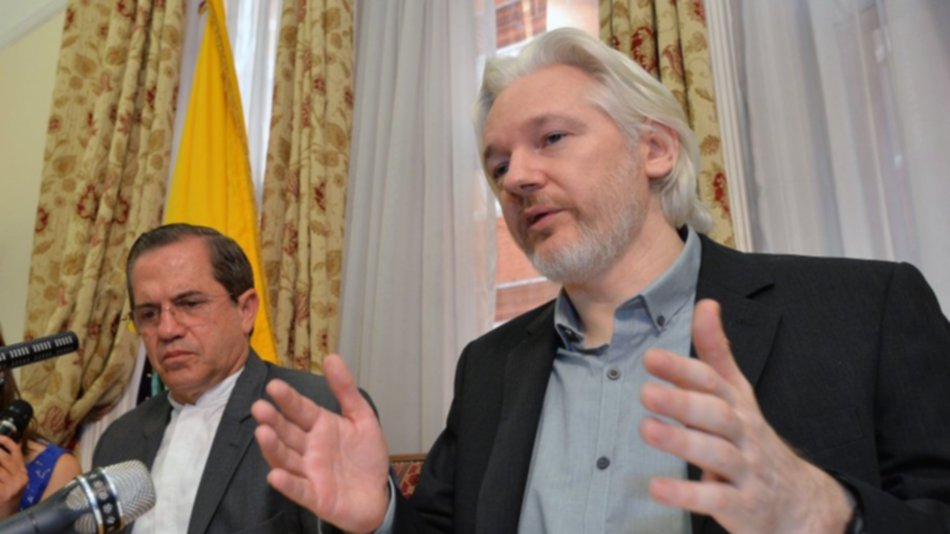 Para Assange, EEUU apoya a los fondos buitre para sentar un precedente