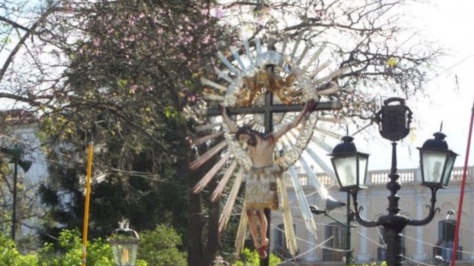 Mirá las imágenes de la procesión del Milagro