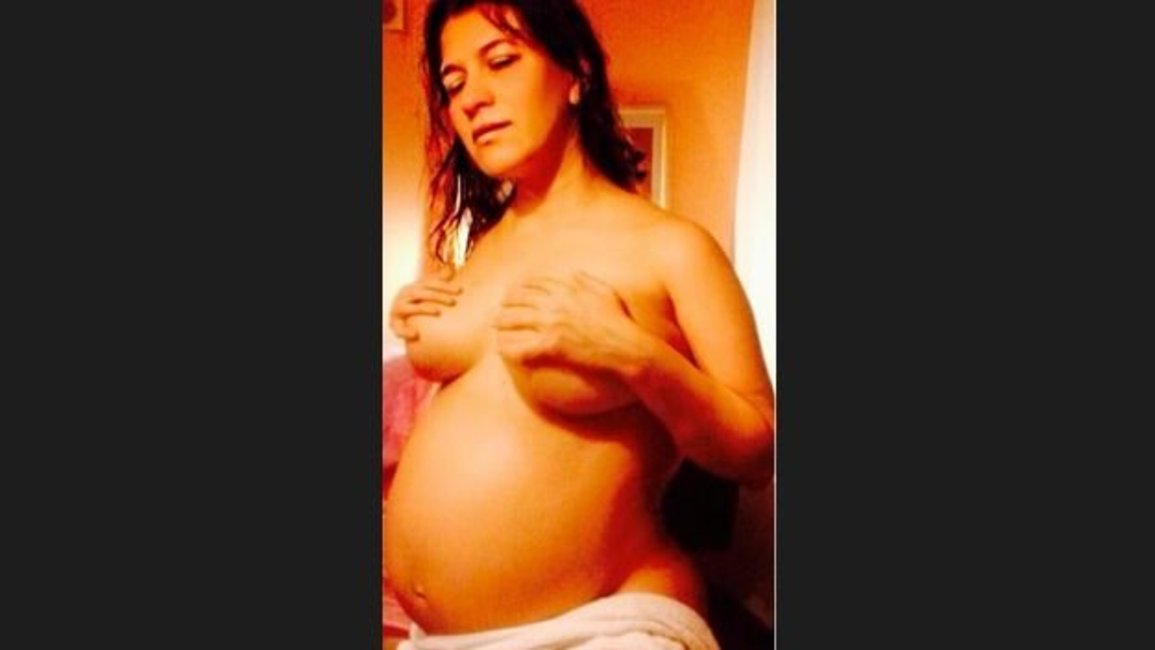 Como Sofía Gala, una periodista posó embarazada a favor de la despenalización del aborto