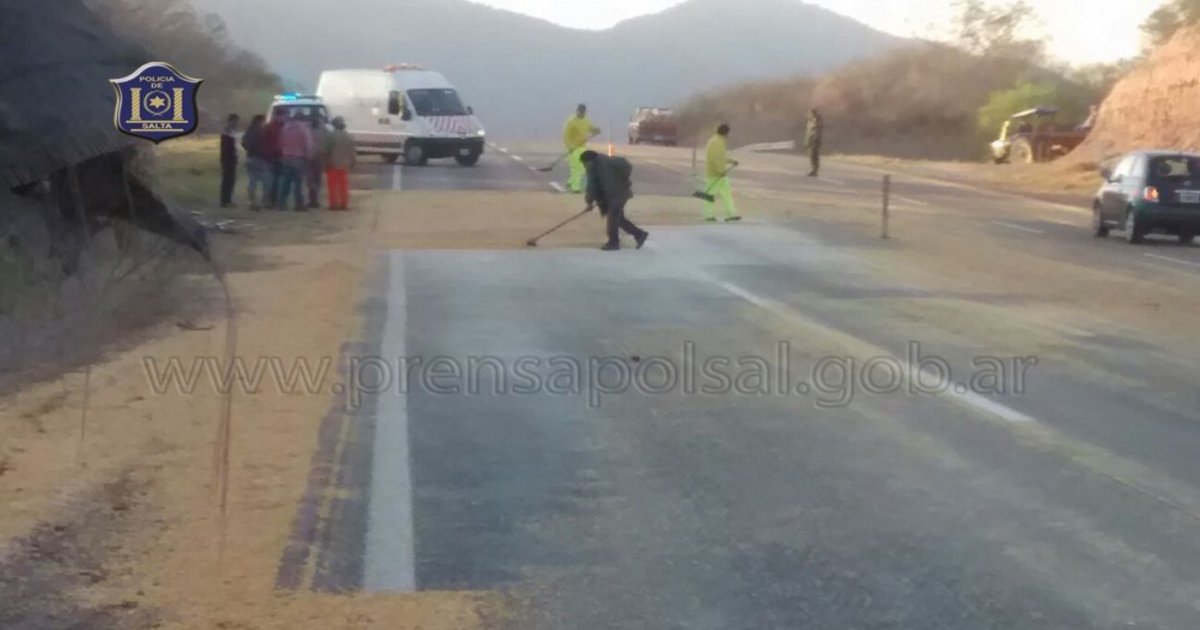 Choque entre dos camiones en la ruta 34