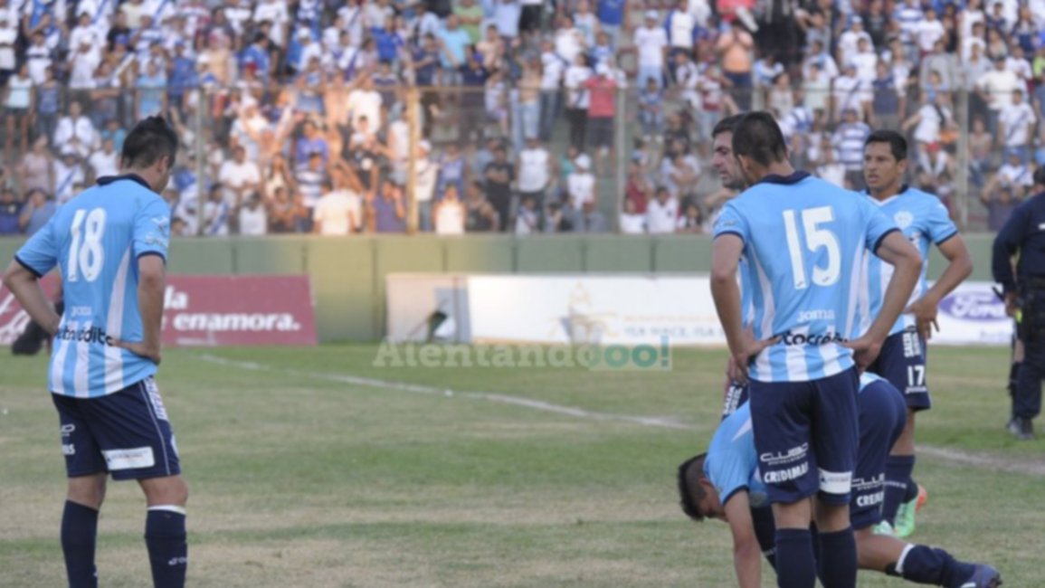 Parentis, crítico con el equipo: Esperaba otro rendimiento y otra actitud