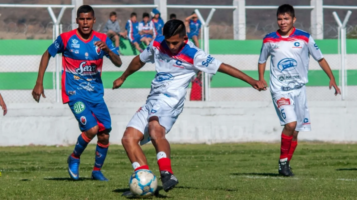 Cachorros - Pellegrini, solo faltó el toque final
