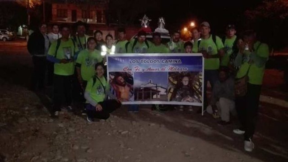 Once caminantes partieron desde Los Toldos: recorrerán 500 kilómetros