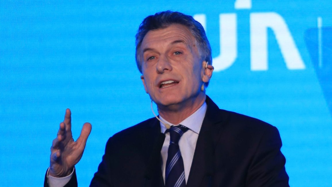 Macri advirtió que "todavía  no pasó la tormenta"