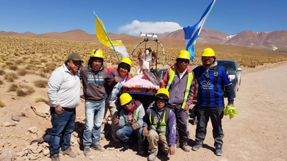 Los mineros de la Puna ya caminan al Milagro