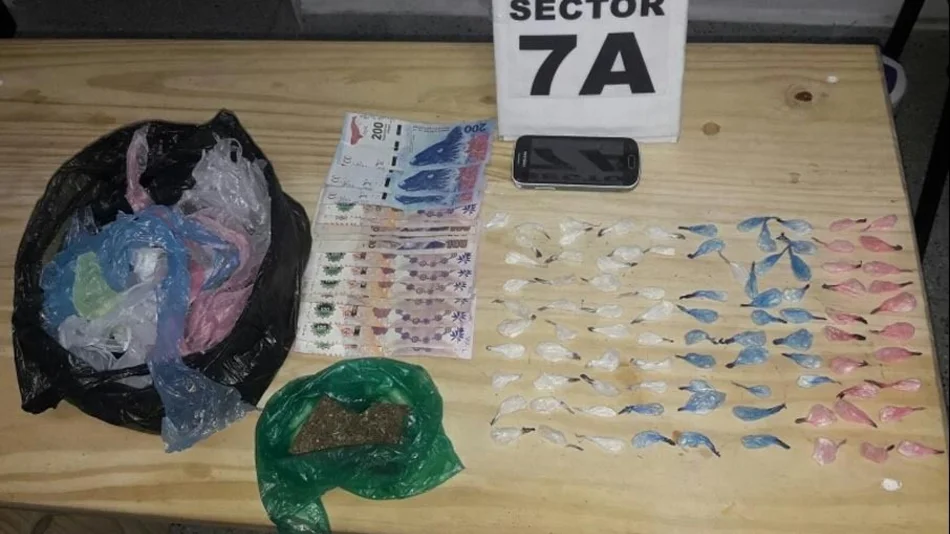 Dealers se  enfrentaron con policías y fueron detenidos	