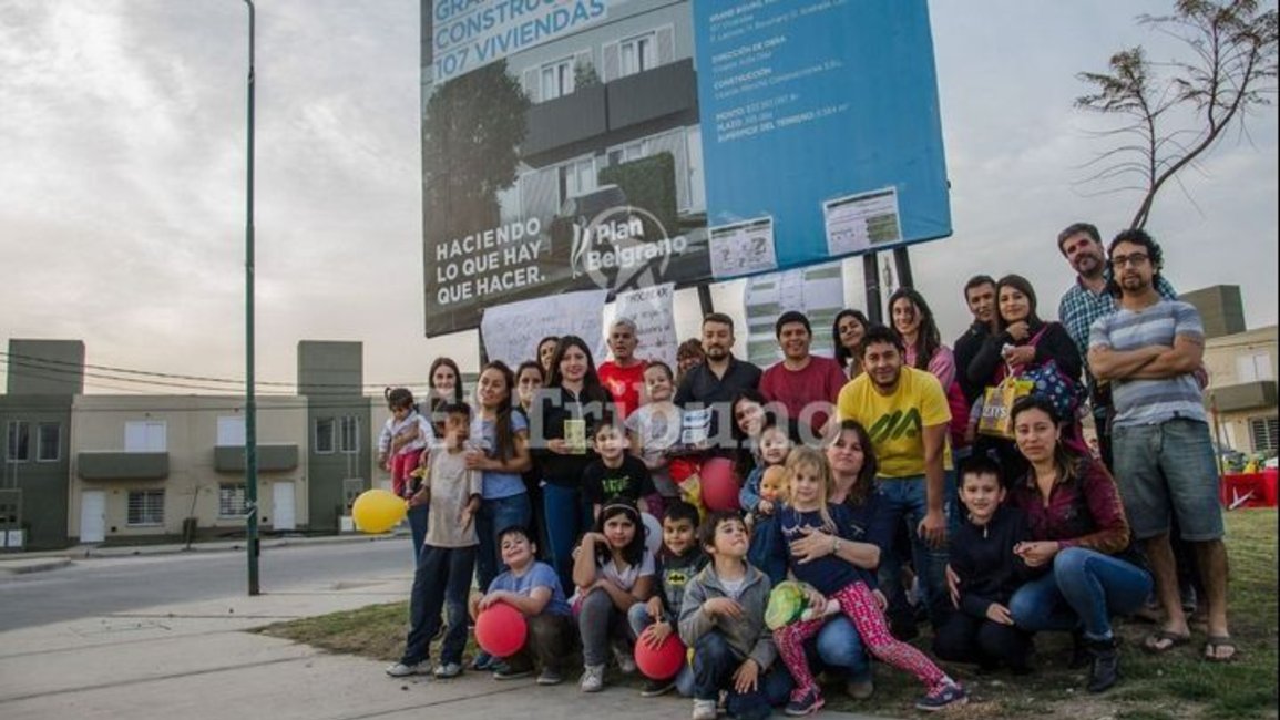 Senadores del PJ presentaron un proyecto para proteger a los deudores de créditos UVA 