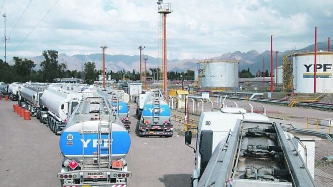 El Gobierno flexibilizó el precio de los combustibles: de qué se trata