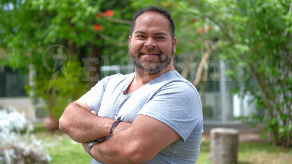 Juan Fuentes anunció el lanzamiento de su carrera solista
