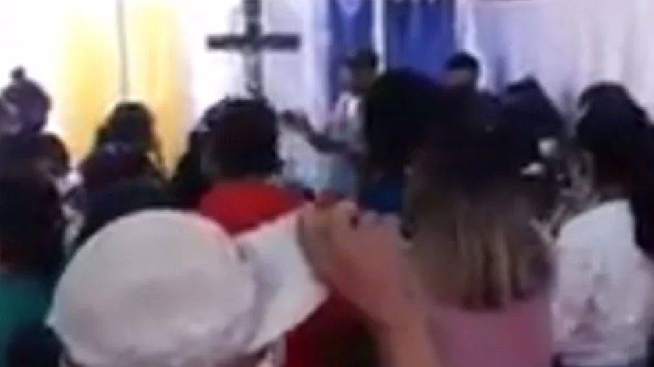Video. Quejas por un multitudinario velorio en Orán