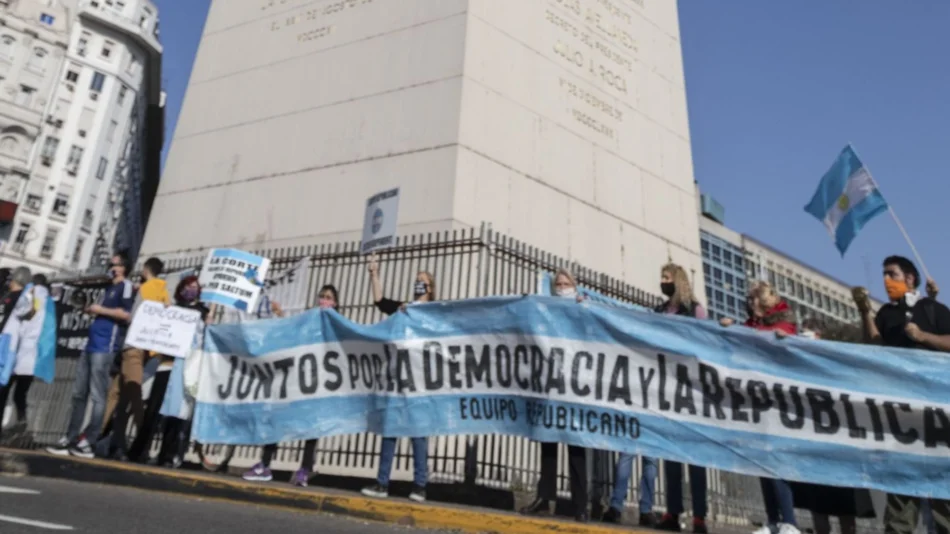 Un nuevo banderazo en el Obelisco y en distintas ciudades del país