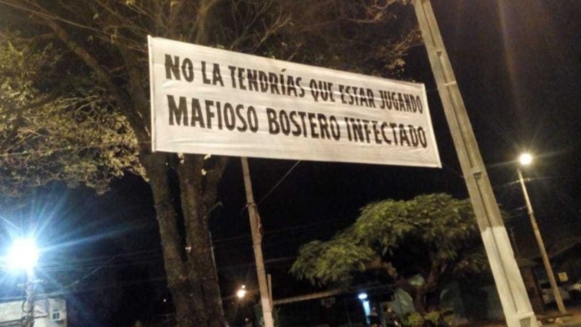 "Mafioso bostero infectado", el agresivo mensaje de hinchas de River 