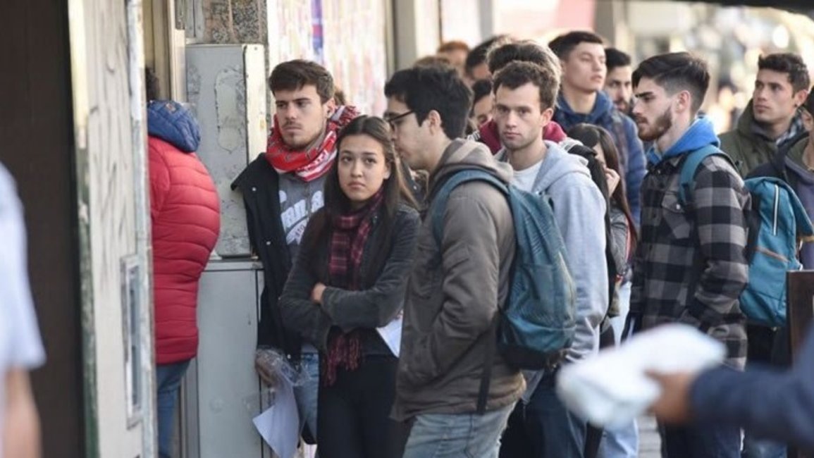 La desocupación aumentó tres puntos: fue de 13,1%, según el Indec  