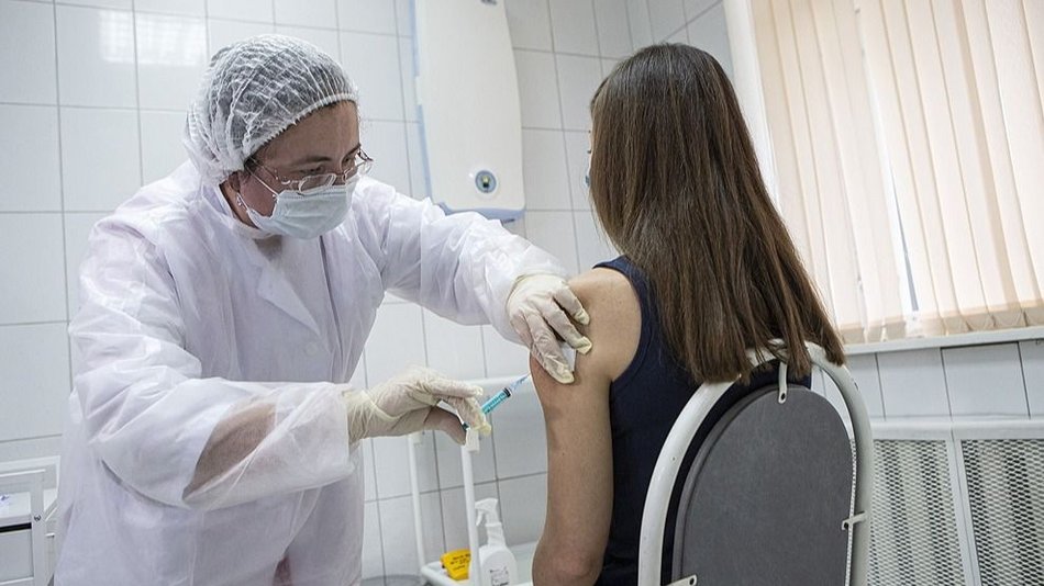 Rusia comenzó a probar su vacuna contra el coronavirus en grupos de riesgo