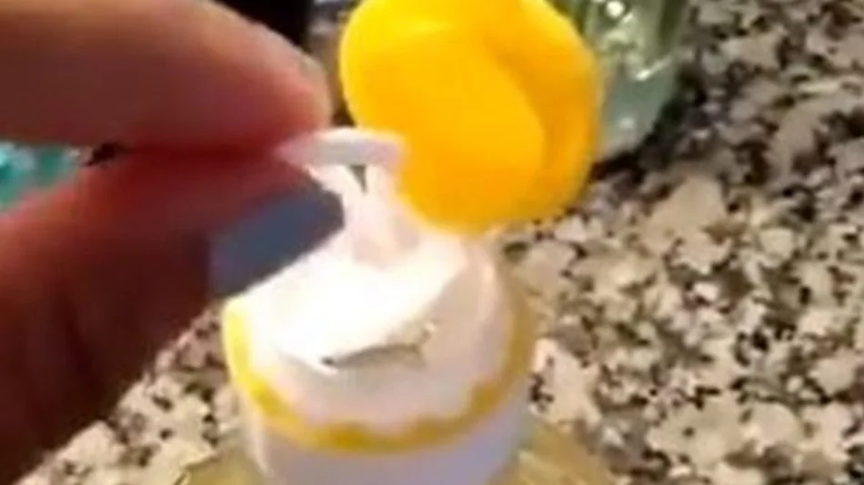 Misterio resuelto: te contamos para qué sirve "el cosito del aceite"