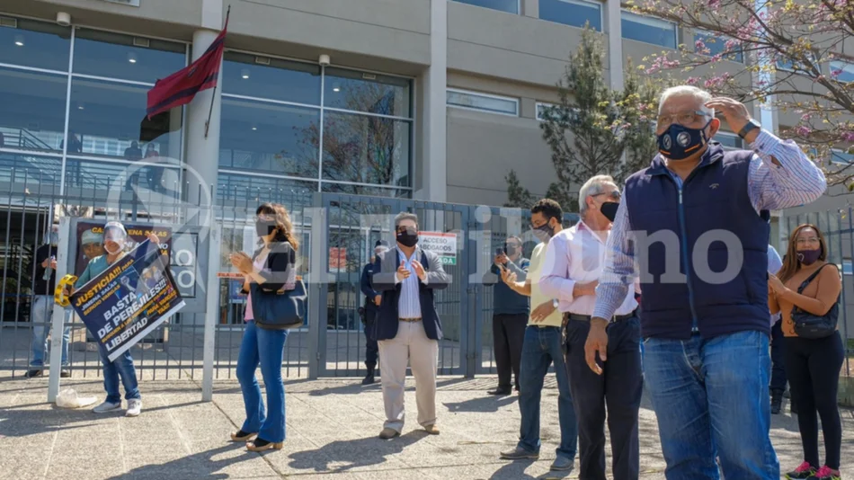 Abogados exigen restablecer la actividad de modo virtual