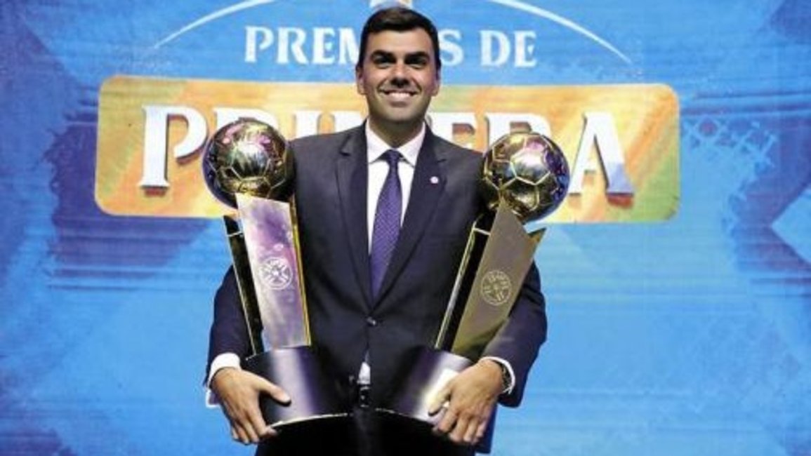 La FIFA inhabilitó "de por vida" al presidente de Olimpia de Paraguay