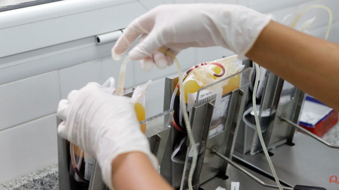 Investigan si existió delito al  intentar cobrar por el plasma 