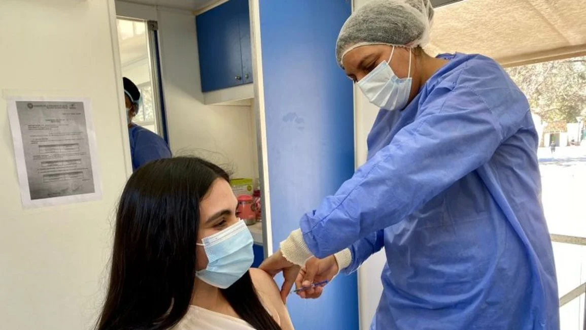 Durante la novena del Milagro se instalará un vacunatorio en la plazoleta Cuatro Siglos