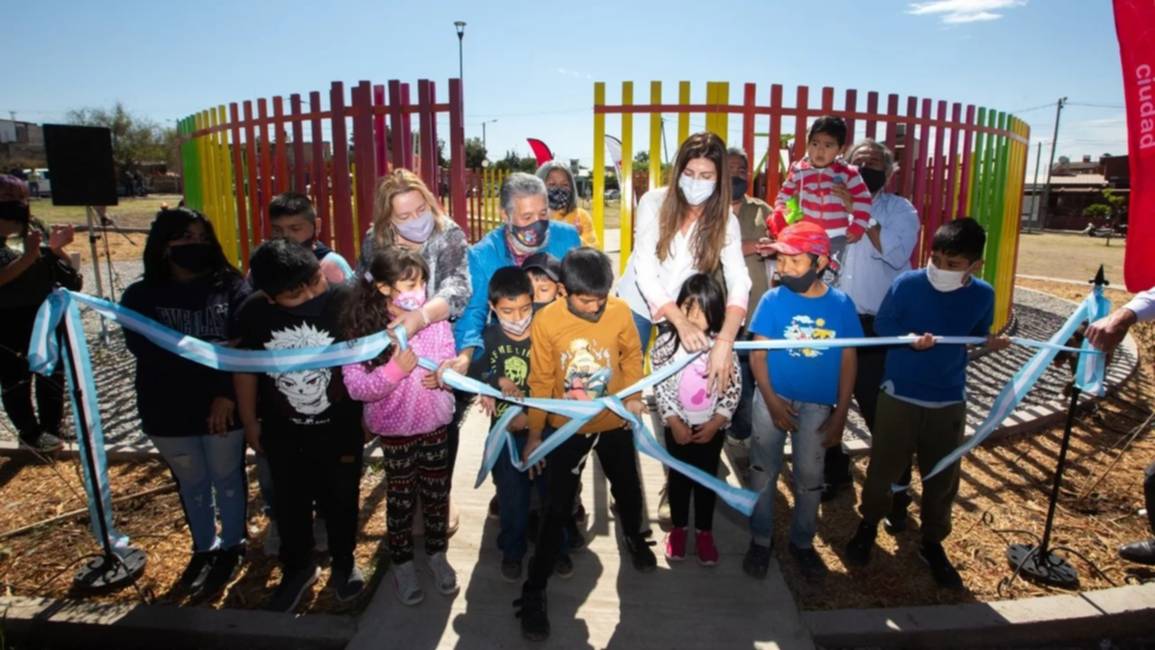 Inauguraron la nueva plaza del barrio Costa Azul