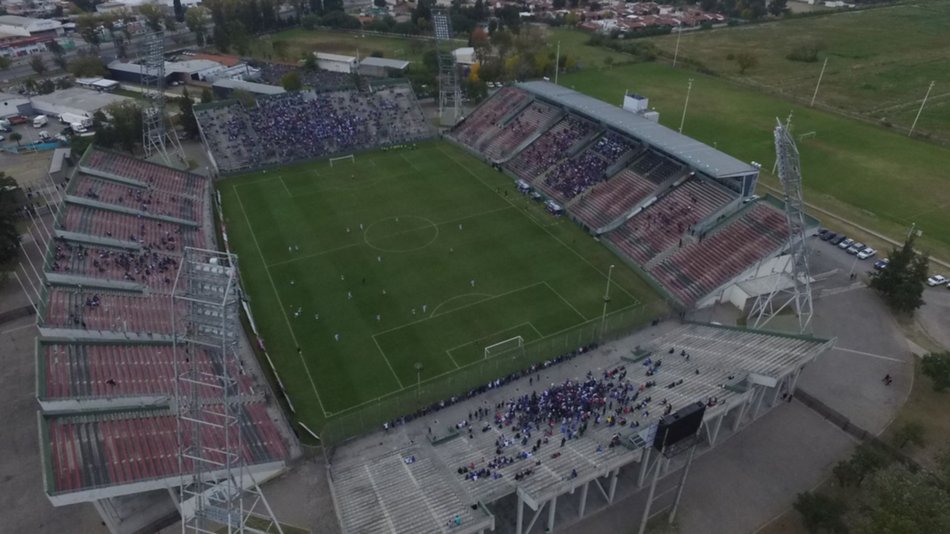 Juventud y Central Norte vuelven a verse a las caras y con hinchas en las tribunas