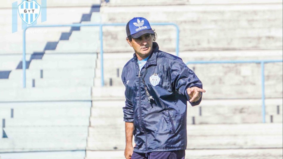 Villa a la esquina  en Gimnasia y Tiro