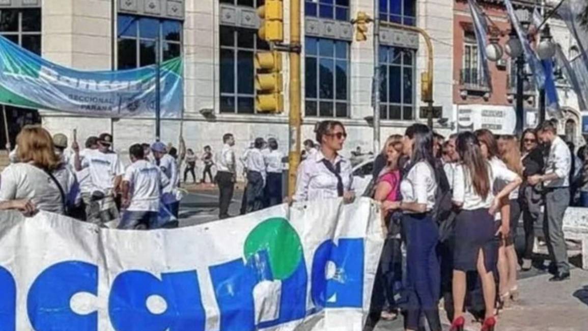 Empleados Bancarios cierran paritarias en torno al 94% anual
