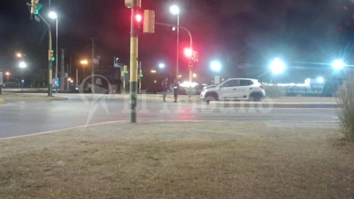 Se registraron siniestros que complicaron el tránsito en la avenida Banchik: hubo un lesionado