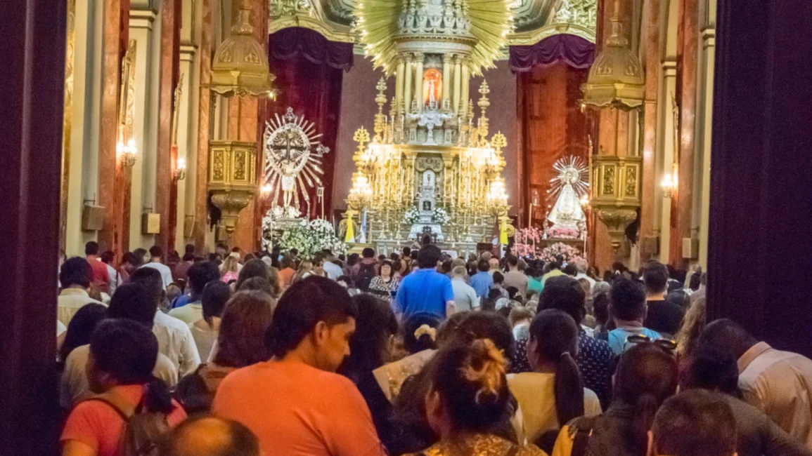 Primera misa del Triduo y procesión penitenciaria