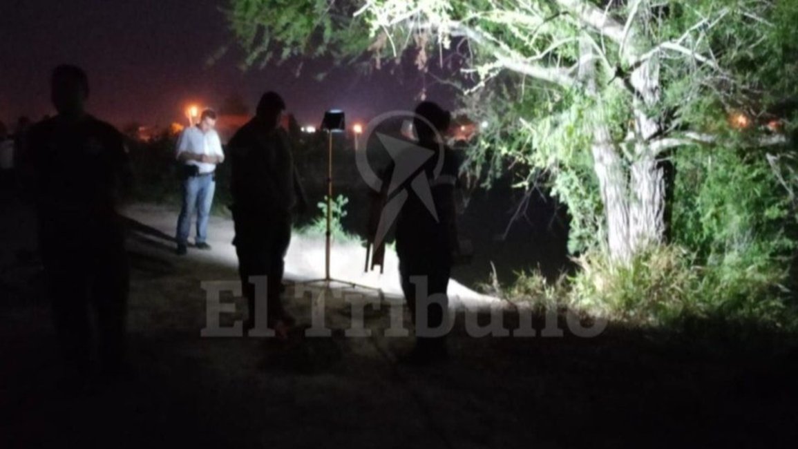 Rescataron el cuerpo del joven que se ahogó en una represa en El Bordo