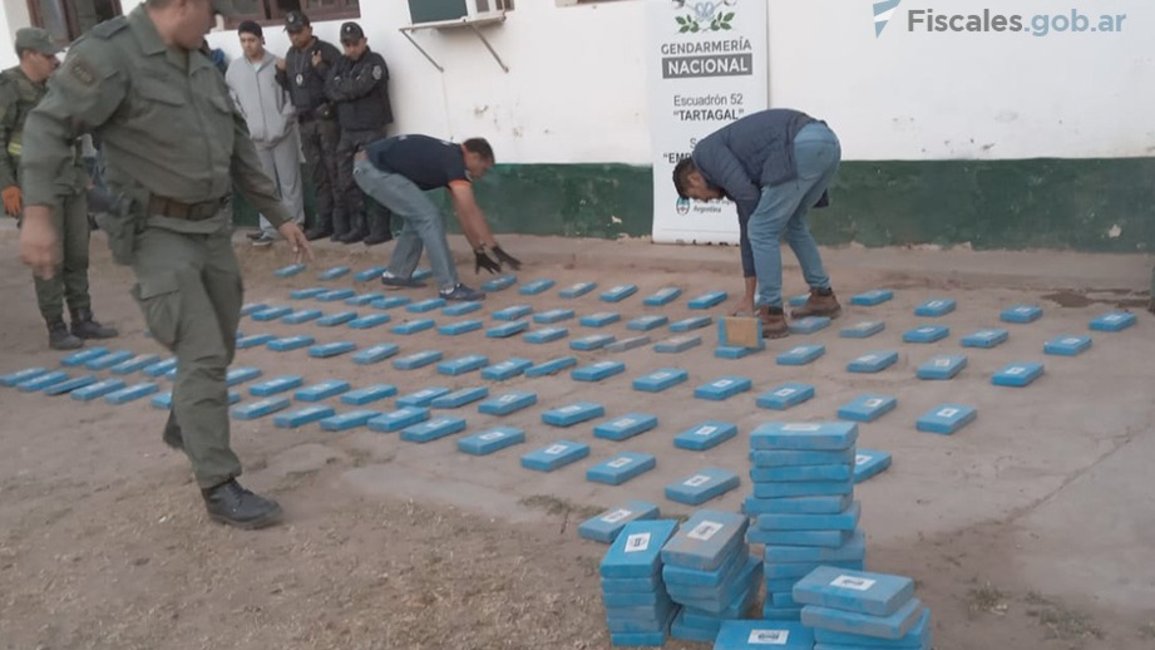 Salta: imputaron a dos hermanos por el hallazgo de más de 193 kilos de cocaína en una camioneta volcada