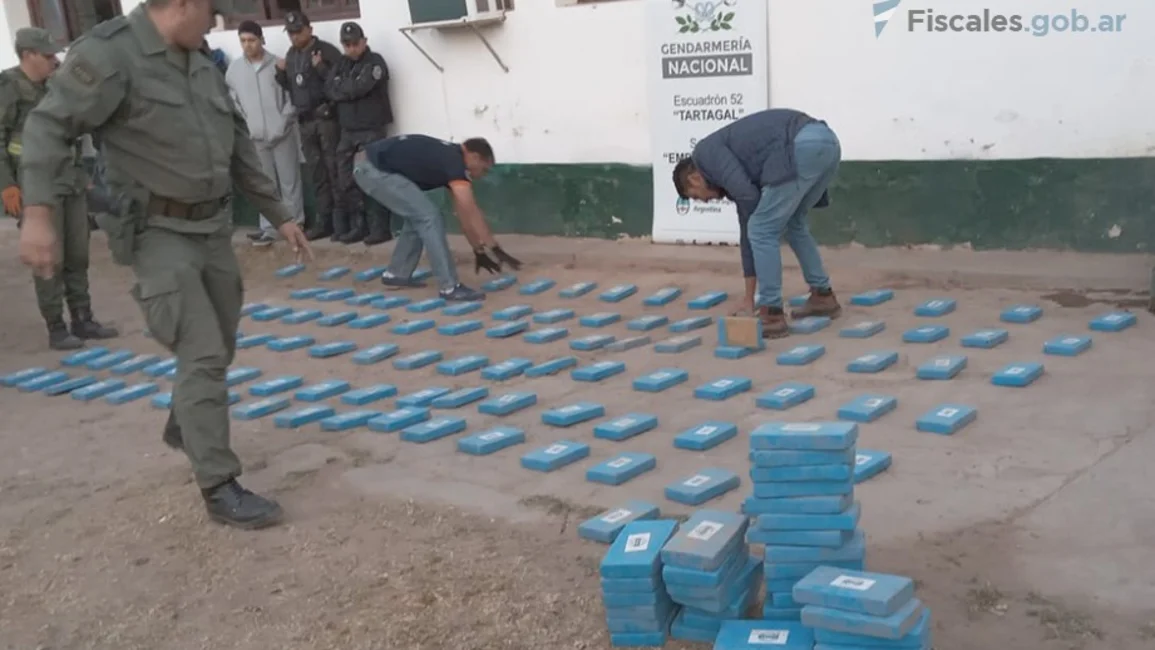 Salta: imputaron a dos hermanos por el hallazgo de más de 193 kilos de cocaína en una camioneta volcada