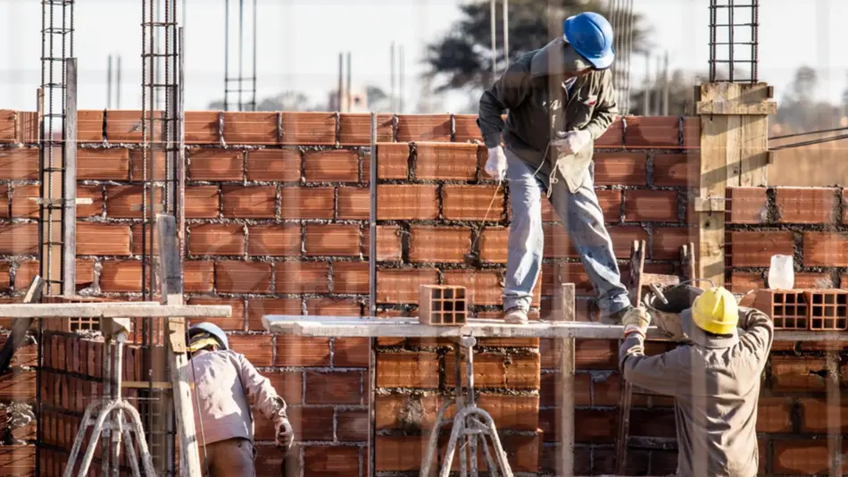 Casa propia: se necesitan más de dos salarios mínimos para construir un metro cuadrado