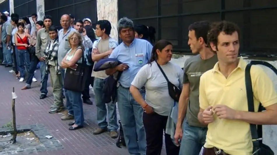 Se oficializó el pago de un bono de 20 mil pesos para desempleados