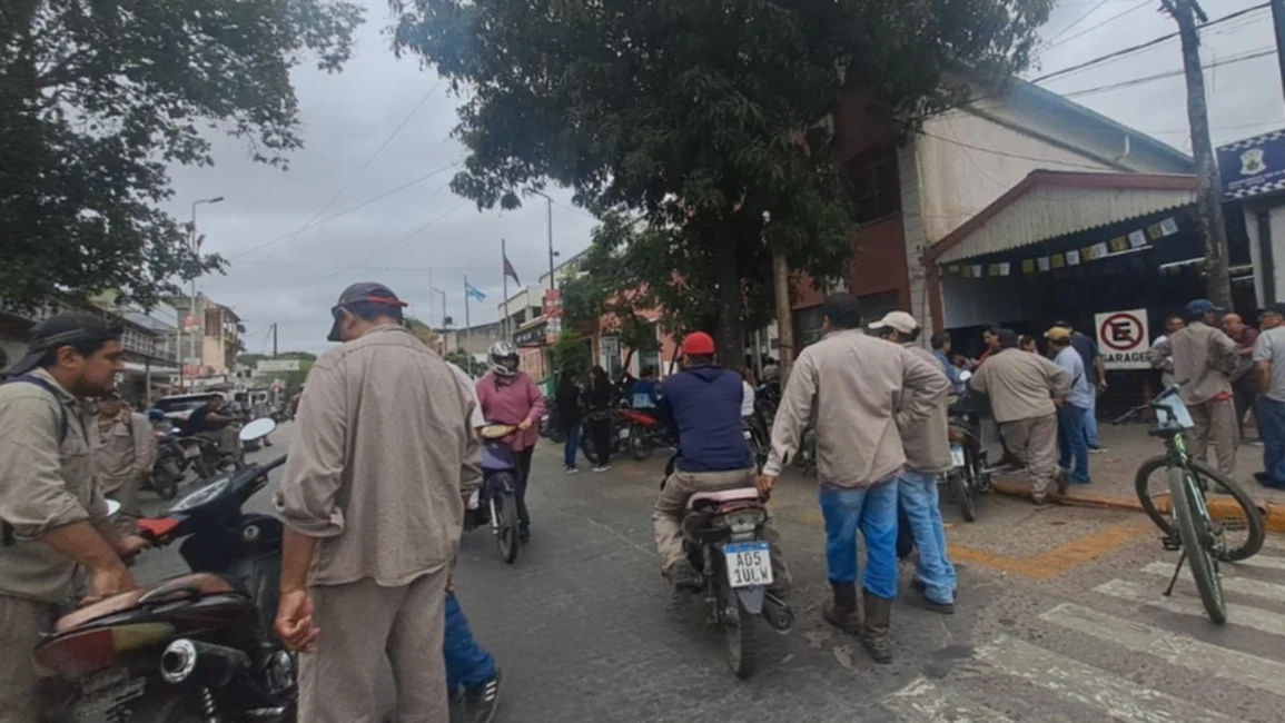 Tartagal: Se endurece el paro de los municipales por reclamo salarial 