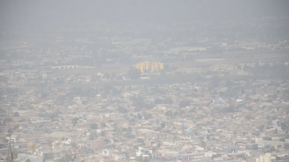 Salta bajo una cortina de humo por incendios en el Amazonas: la máxima prevista para hoy es de 30ºC