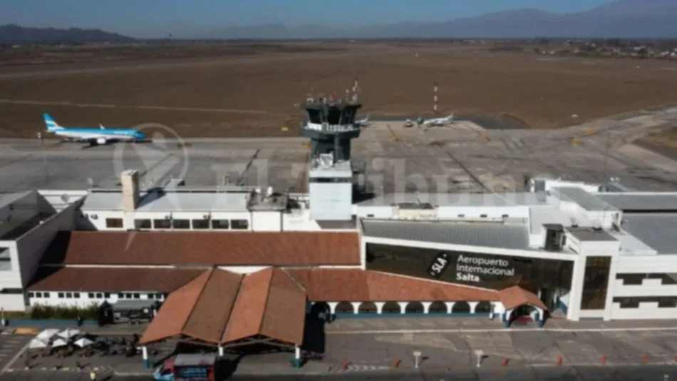 El paro de pilotos y tripulantes afectará a más de 300 vuelos y 37 mil pasajeros