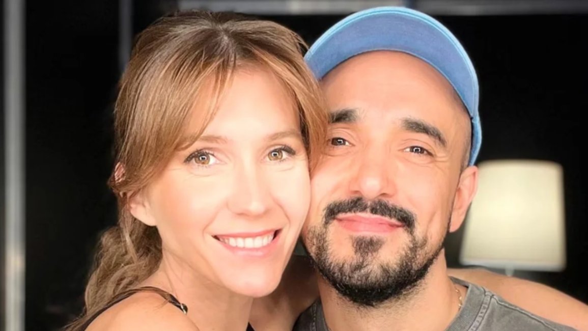 Abel Pintos anunció el nacimiento de su hija Rosario: "Se adelantó nuestra primavera"