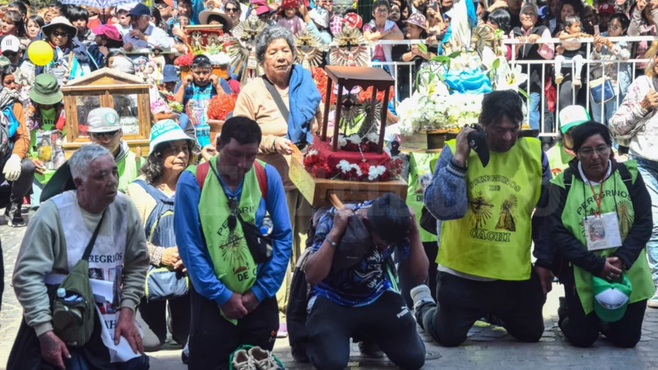 Milagro para el Mundo: Cerca de 10 mil peregrinos del Valle Calchaquí dijeron presente