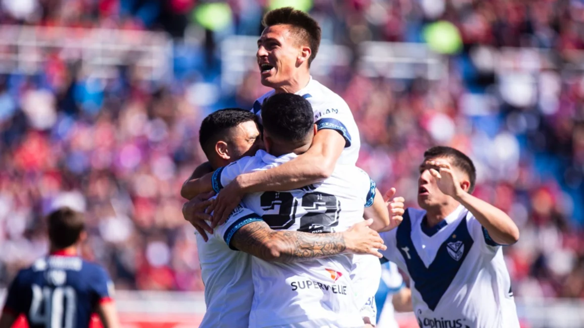 VIDEO. Vélez le ganó a San Lorenzo y es más puntero que nunca en la Liga Profesional