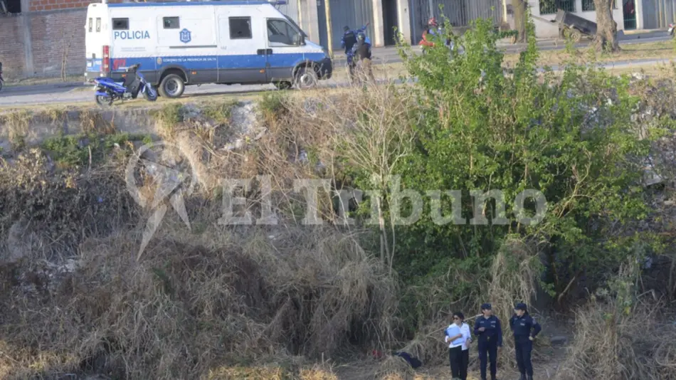 Nuevos detalles sobre el hallazgo del cuerpo de una mujer en barrio Santa Lucía: la fiscalía investiga una muerte violenta