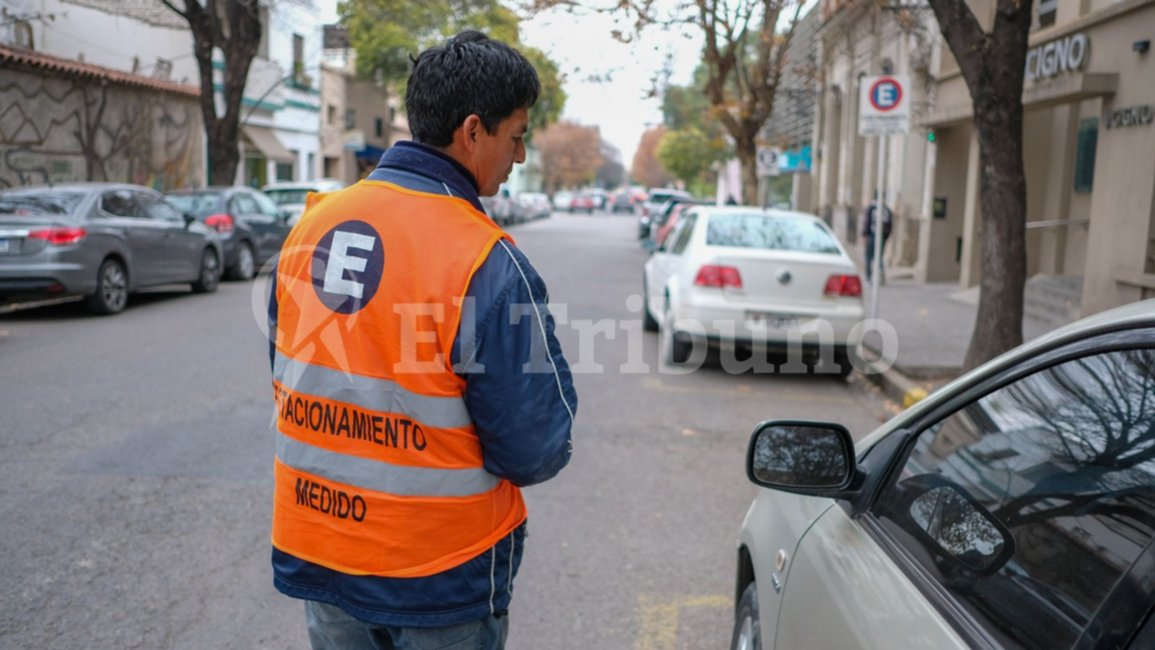 Aumentará el estacionamiento en las calles de Salta