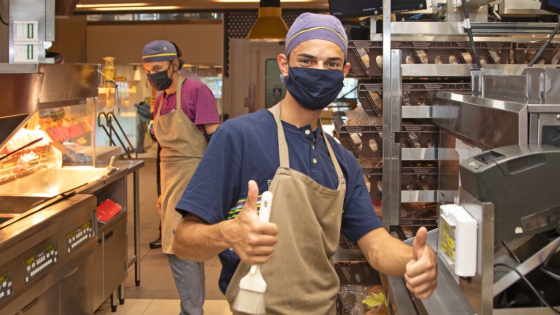 Calidad y seguridad alimentaria: McDonald’s abre sus cocinas en Salta para mostrar sus altos estándares