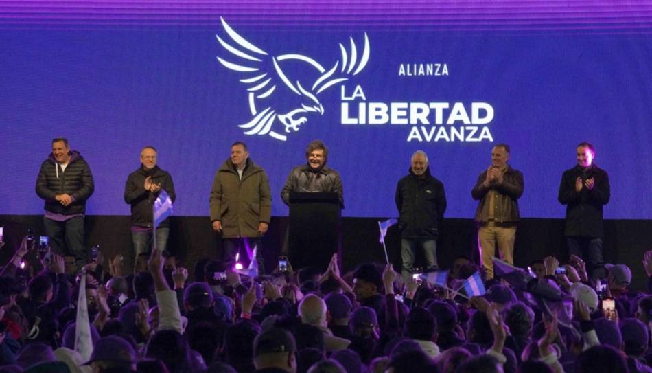 Javier Milei, en el cierre de campaña en provincia de Buenos Aires: "El domingo los vamos a aplastar en las urnas, kirchnerismo nunca más"- Javier Milei, en el cierre de campaña en provincia de Buenos Aires: "El domingo los vamos a aplastar en las urnas, kirchnerismo nunca más"