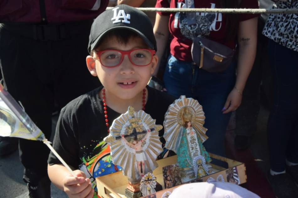 Milagro en Salta, EN VIVO, minuto a minuto: las imágenes del Señor y la Virgen del Milagro ya procesionan por las calles de la Ciudad haste el monumento 20 de Febrero- Milagro en Salta, EN VIVO, minuto a minuto: las imágenes del Señor y la Virgen del Milagro ya procesionan por las calles de la Ciudad haste el monumento 20 de Febrero