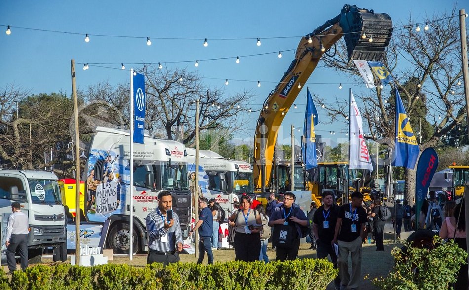 Argentina Mining Norte 2026: la primera jornada alcanzó los 10.000 participantes y superó ampliamente las expectativas- Argentina Mining Norte 2026: la primera jornada alcanzó los 10.000 participantes y superó ampliamente las expectativas